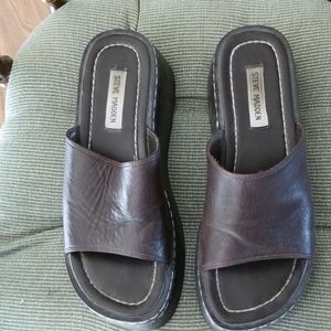 Steve Madden platform slides